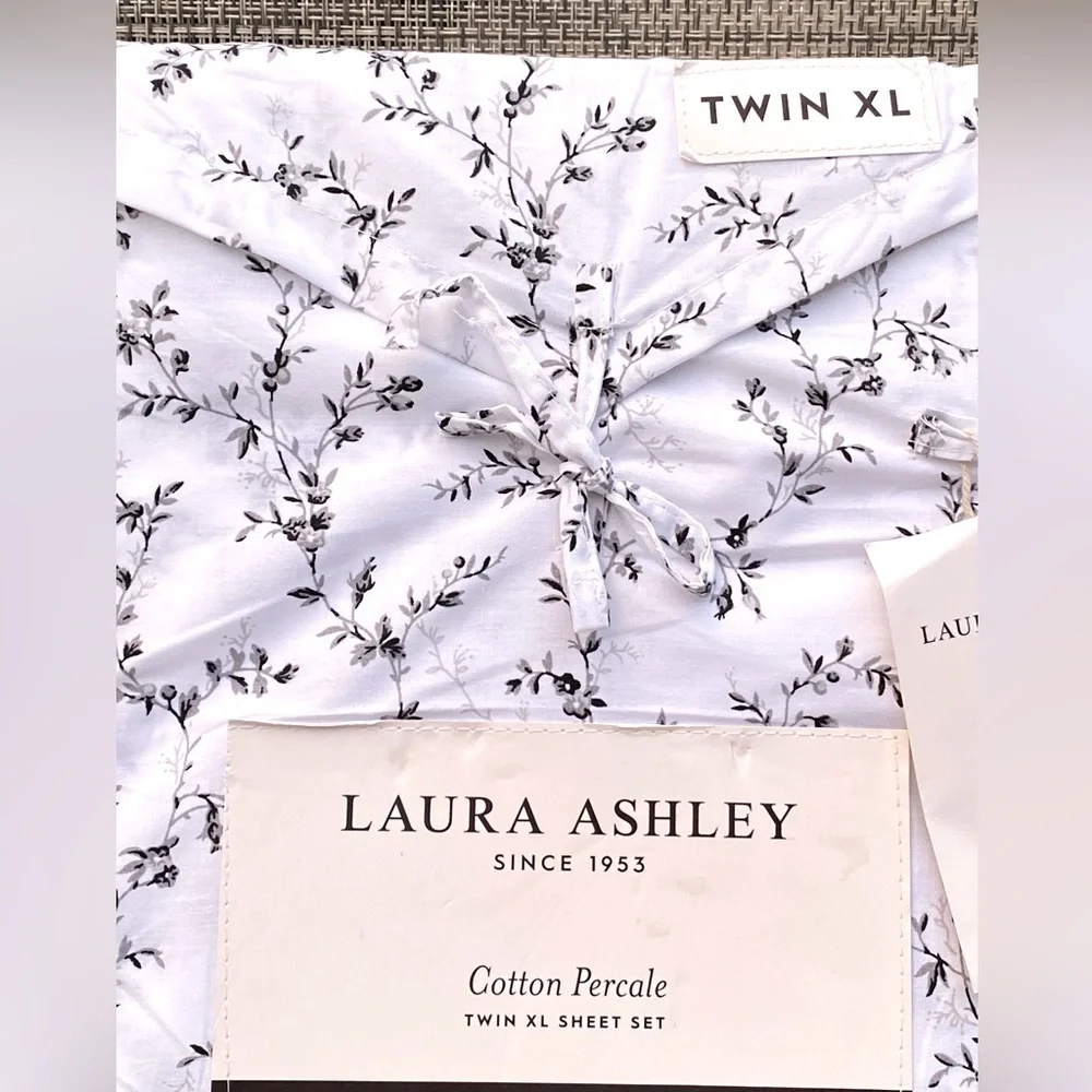Laura Ashley Black White Floral Cotton Percale TWIN XL Sheet Set 3pc
